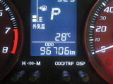 外気温度や燃料残での走行可能距離などの情報を見ることができます。