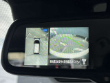 アラウンドビューモニター。上空から見下ろしたような映像が映し出されるので、駐車をスムースに行えます。