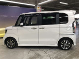 エンジンルーム、室内、クリーニング済みです。厳選したお車を屋内展示場にて展示中☆車両品質には自信がございます!ぜひ一度ご来店ください!!