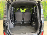 普段のお買い物や通勤、送迎等に十分な荷室スペースを確保しております。セカンドシートを倒すと、大きな荷物の積載も可能です♪