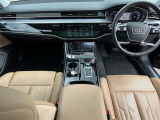 A8 55 TFSI クワトロ 4WD 本革シート
