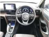 運転席から見たハンドルダッシュまわりになります。
