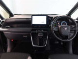 見通しのよいすっきりとした視界で、誰でも運転しやすいです。運転のしやすさは疲れにくさにも繋がりますよ♪