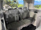 床下収納式のサードシートです。座席部分をコンパクトに収納でき、広大な荷室スペースとしてお使いいただけます!乗車人数や荷物の量など利用シーンに合わせて3列目を有効活用でき、とっても便利♪