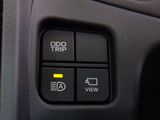 使いやすさや安全性を追求したステアリング周り!高級車ゆえにスイッチ類が多いのも特徴ですね!考え尽くされた配置ですぐに使いこなす事が出来ますのでご安心下さい!是非、体感してみて下さい!!