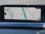 マツダコネクトの8.8インチワイドセンターディスプレイです。『Android Auto』『Apple CarPlay』や独自のコネクテッドサービスに対応したインターフェイスシステムです。