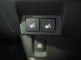 運転席と助手席にはシートヒーターを装備。寒い時期に嬉しい装備です。