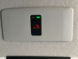 あおり運転をされても安心!緊急通報も可能、ボタンを押すだけでオペレーターにつながるSOSコール付。(別途登録費用が必要となります。)