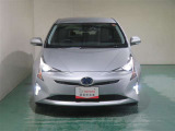 明度の高いLEDヘッドライトで、夜間の運転も安心です。