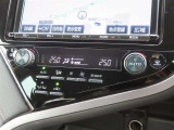 オートエアコンで車内はいつでも快適です♪