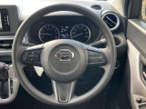 全車室内クリーニング!お客様の気持ちの良いカーライフのために、スタッフ一同全力を尽くします。