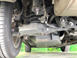 お車を安心してお乗りいただく為には、足回りの定期点検が欠かせません。サービスサポート(有償保証)では無料点検もご提供しており、安心のカーライフをお過ごしいただけるサポート体制が整っています。