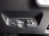 ETC車載器付きです。高速道路の料金所もスムーズに通過できます。