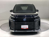 「フロントマスク」です。車の印象を決めるのは【顔】。この車の顔つきは、きっとあなたにピッタリ!?
