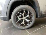コマンダー 2.0 リミテッド ディーゼル 4WD 