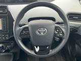 【純正革巻きステアリング】上質な革を使用することで、手にしっかり馴染みとても運転しやすいハンドルです♪