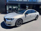 弊社では全車両の事前点検整備を実施しております。新車保証を継承しましてのご納車となります。
