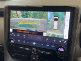 【パノラミックビューモニター】専用のカメラにより、上から見下ろしたような視点で360度クルマの周囲を確認することができます☆死角部分も確認しやすく、狭い場所での切り返しや駐車もスムーズに行えます。