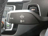 BMW SOSコール:エアバックが展開するような事故が発生した時に、車両に搭載されている通信端末から自動的にBMW SOSコールセンターにSOSコールが発信されます。