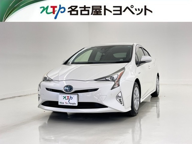 トヨタ プリウス 