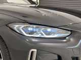 BMWレーザーライトとても明るく配光も良いので夜間の運転も安心です。