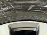 タイヤサイズは【175/65R15】