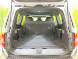 普段のお買い物や通勤、送迎等に十分な荷室スペースを確保しております。セカンドシートを倒すと、大きな荷物の積載も可能です♪