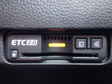 ■【ETC車載器】が装備されています。セットアップをしてお渡しとなり、ETCカードを差し込むだけで高速道路の利用が可能です。