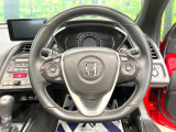 【純正革巻きステアリング】上質な革を使用することで、手にしっかり馴染みとても運転しやすいハンドルです♪