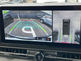 【アラウンドビューモニター】車両周辺をモニターで確認できて、駐車が苦手な人でもスムーズに駐車できます
