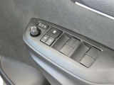 『トヨタ認定中古車』は「まるごとクリーニング」で綺麗な内外装、「車両検査証」はプロによるチェック、買ってからも安心の「ロングラン保証」、3つの安心安全を標準装したトヨタのブランドU-Carです