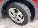 【純正アルミホイール】デザイン性、機能性に優れ、この車のために設計、生産されているのでボディとマッチしております!