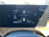 メーターもかっこいいモニタータイプになっています!モニター内には運転を支援してくれる様々な情報が表示されます◎