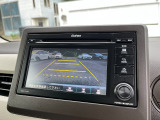 ★リアカメラ★ バックに入れると自動でバックカメラに切り替わります。運転が苦手な方でも安心して車庫入れができます