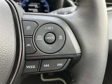 レーダークルーズコントロール(全車速追従機能付)付きです。車速に応じて追従支援してくれるので、ロングドライブも快適です。詳細は販売店スタッフまでおたずねください。