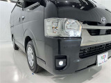 フォグランプ装着車です。暗い夜道の車両前方を明るく照らします