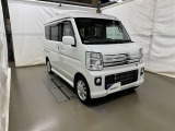 広々とした車内空間に優れた燃費性能。更にデザインも上質で人気のお車です!
