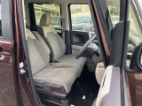 運転席・助手席です
