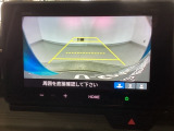 バックも安心のバックカメラ付いています。バックカメラがあると、いつでも安全にバックできますね。死角も減ります。