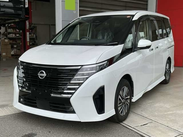 セレナ 1.4 e-POWER ハイウェイスターV