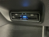 いまや快適なカーライフに欠かせないETCが付いています。