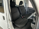 【運転席・助手席】内装ルームクリーニング済みです。しっかり綺麗にしていますので、是非、お確かめください。車に自信があるからこそ、是非一度ご来店頂き内外装も見てもらえると幸いです。