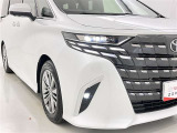 フォグランプ装着車です。暗い夜道の車両前方を明るく照らします
