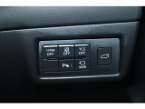 運転席右側の安全装備操作部です。