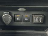 運転席・助手席にはシートヒーターが付いております!寒い冬でも快適にドライブできますね♪(^▽^)