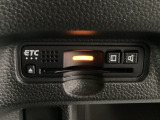 ETC車載器付。ETCが使用可能な道路通行料はキャッシュレスでスマートに走行できます。再セットアップして納車致します。
