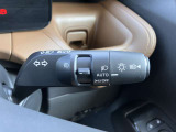 オートライト装備。周囲の明るさに応じて自動で点灯/消灯するので、トンネル等でとても便利です。消し忘れ防止にもなります。