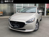 外装も内装もお洒落なMAZDA2です。