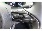 【レーダークルーズコントロール】アクセルペダルを踏まなくても、車間制御モードでは、先行車の車速変化に合わせた追従走行を行い、自動的に加速・減速・停止をします。