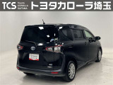 後席ガラスにフィルムが貼られております!直射日光の緩和やプライバシー保護にも役立ちます!